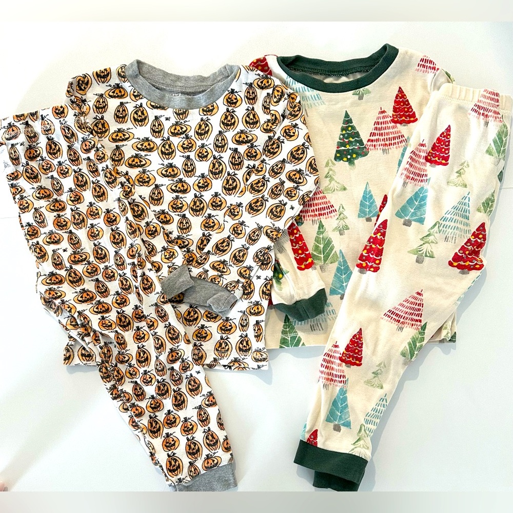 2T Holiday Pajamas